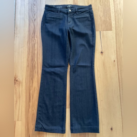 Ann Taylor Loft Dark Wash Boot Cut Jean, Size 8 - Picture 1 of 8